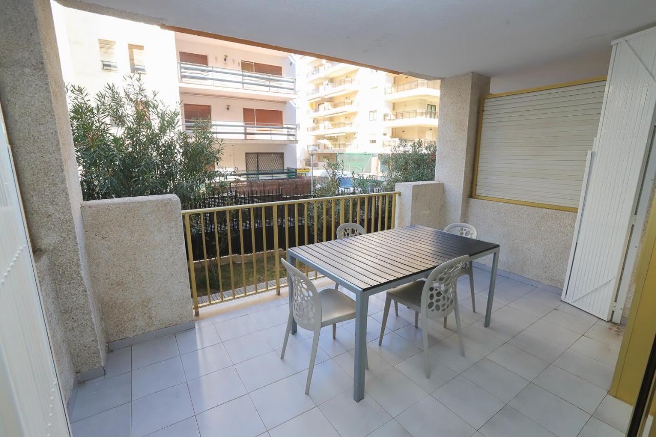 Differentflats Argenta Apartment Салоу Екстериор снимка